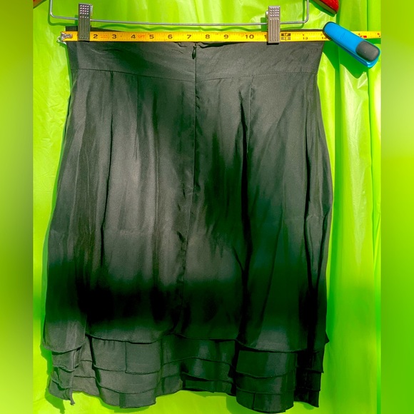 BLACK SILK SKIRT SIZE SMALL by sugar lips - Picture 2 of 10